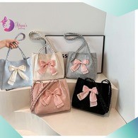 Velvet Bow Handbag for Women – Elegant Fashion Purse